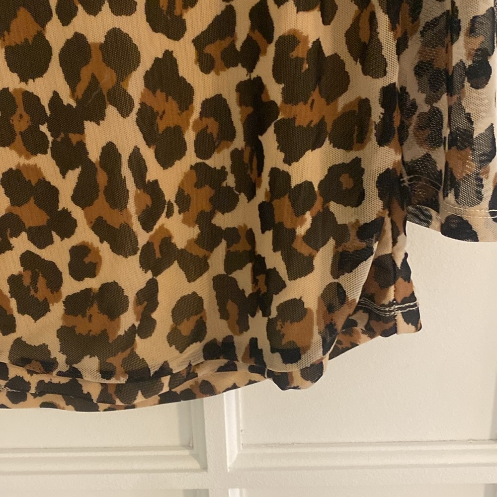 Lovely Leopard Print Turtleneck New Without Tags … - image 4